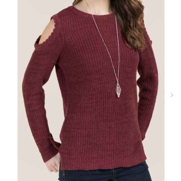 Alya Women’s Size Small Red Burgundy Rorie Scallop Cold Shoulder Sweater Top - Picture 1 of 12